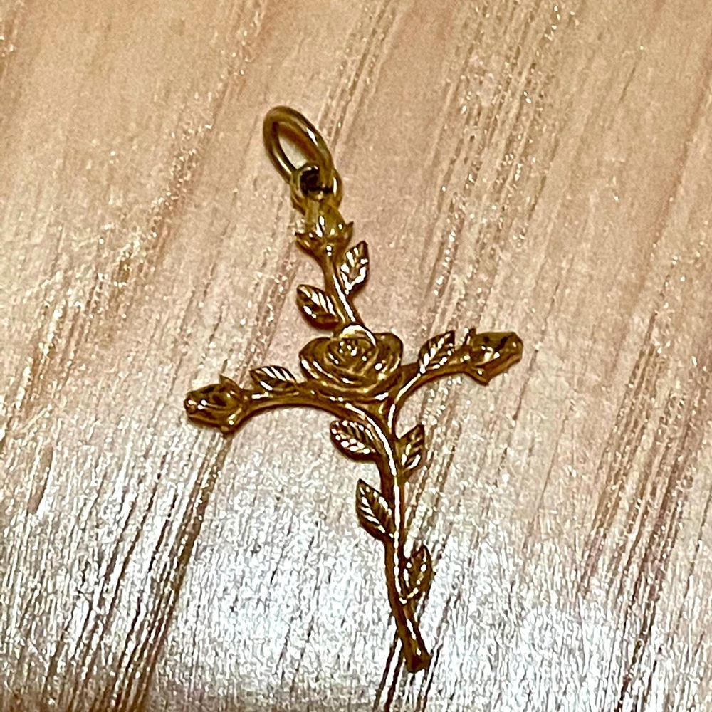 James Avery Rosebud Cross Gold - Picture 3 of 4